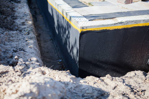 Professional Vapor Barrier Installation technician working in Hammond, IN